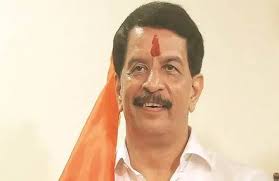 जेल में नहीं, अस्पताल में बिताया वक्त', चुनाव लड़ रहे पूर्व 'एनकाउंटर  स्पेशलिस्ट' प्रदीप शर्मा का वीडियो वायरल