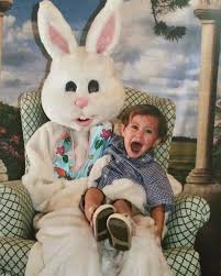 Happy Easter!! 🐣🐰 🌺💖🤣 #easterbunny #scared #funpics