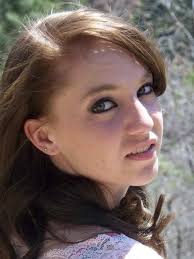 Hi my name is Julia ,living in the UK. Excited to be here .