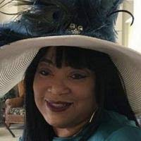 Roberta Cobb's Instagram, Twitter & Facebook