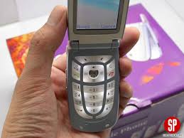 Siamphone.com : รีวิวโทรศัพท์มือถือ BenQ A500 ...