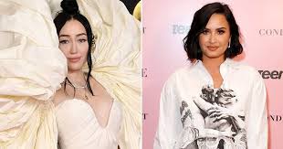 Yes noah cyrus really mileys sisters. Demi Lovato Is Now Dating Miley Cyrus Sister Noah Cyrus Here S All We Know