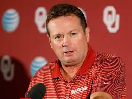 Oklahoma coach Stoops takes nothing for granted