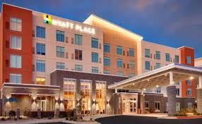 Saya memiliki kemampuan bahasa inggris yang baik serta komputer dan. Lamaran Kerja Hotel