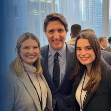 Security and defense 🔒Energy and critical minerals ⚡️Economic growth and  recession fears 🪙Sustainability and space 🌲 These were just some of the  issues that over 500 people debated and discussed at the