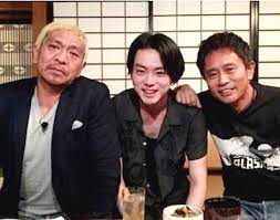 ダウンタウンが好きすぎて 号泣した菅田将暉さんがカワイイと話題 4meee 菅田 将 暉 菅田 ダウンタウン