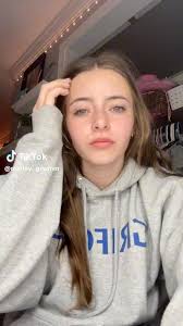 Fatima Omari (nazomari40)