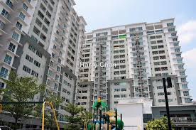 Located 9km away from klcc , the development is considered just outside the city centre which makes it ideal for daily commute and is close enough to the city centre for business. Cheras Heights Bukit Cheras Corner Lot Condominium 4 Bedrooms For Rent In Cheras Kuala Lumpur Iproperty Com My