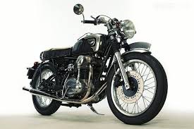 kawasaki w800 650 400のカフェレーサーカスタム カフェレーサーマガジン カフェレーサー sr カフェレーサー w650 カスタム
