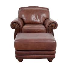 The ottoman is for you to relax your leg while reclining on this leisure chair. 54 Off Rooms To Go Rooms To Go Brown Leather Chair And Ottoman Chairs