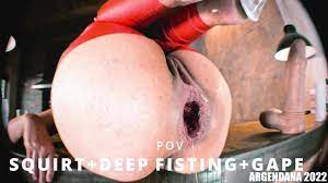 SQUIRTING N´ GAPING ASS FUCKED WITH MEGA TOYS AND DEEP FISTING - XVIDEOS.COM
