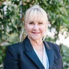 Vivante Newport Center