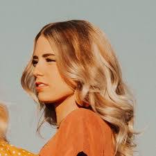 Haley Hill's Instagram, Twitter & Facebook