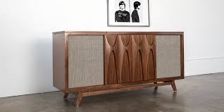 You can use the red button on the bar to start and stop a recording, or use the settings menu to set an automatic cut once you're done, the file will be saved as an mp4 in your videos\captures folder. A Record Player With A Built In Whiskey Bar Is Awesome That Eric Alper