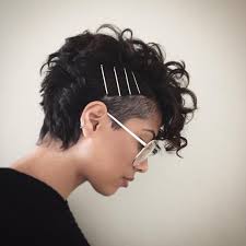 Also, the optimal fashionable haircut in 2021 for triangular faces is a square. 28 Curly Pixie Cuts That Are Perfect For Fall 2017 Glamour