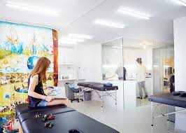 Electric tattoo parlor is located in carpentersville, il a northwest suburb of chicago. Freaks Freearchitects Redesigns Parisian Tattoo Parlour