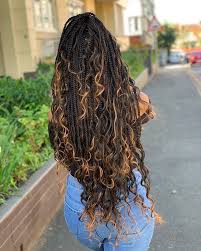 Black And Brown Box Braids With Curly Ends Braided Fashion Inspiration Lifestyle Beauty Ladiesclubza Box Braids Pictures Braids With Curls Hair Styles