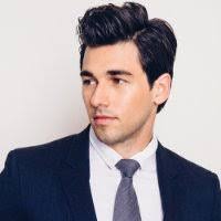 Louis Pecora's Instagram, Twitter & Facebook