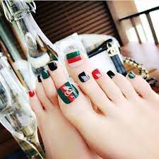 Usar las uñas de los pies decoradas es algo que depende mucho del estilo personal de la mujer, y si estas entre las que les gusta estas decoraciones vino al lugar correcto. Https Xn Decorandouas Jhb Net Unas Decoradas Pies