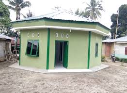 Download lagu mp3 rumah ke rumah hindia gratis. Kian Indah Halaman Rumah Tahan Bencana Nek Min Ikut Dipoles