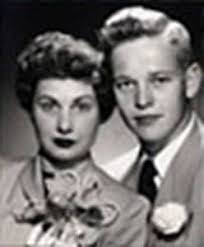 Jenny Devries's Instagram, Twitter & Facebook