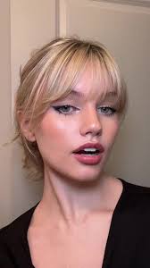 Eyeliner Tutorial Using Persona Identity Palette