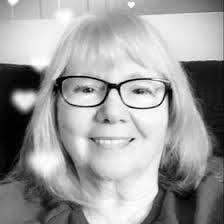 Carol Pettigrew's Instagram, Twitter & Facebook