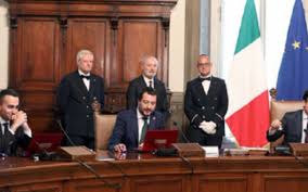 Alocalia pentru suslinerea familiei este un beneficiu social selectiv, care se acordd prin testarea mijloacelor de trai qi este reglementat de legea nr.27712010 privind alocatra pentru suslinerea familiei, modifi catd gi republicatd. Italienii ReformeazÄƒ Sistemul De Pensii Cat De Mare E Pensia MinimÄƒ Si Ce CondiÅ£ii Trebuie SÄƒ IndeplineascÄƒ Romanii Din PeninsulÄƒ Pentru A Avea Acest Drept