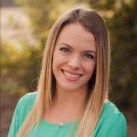 Lindsey Burr's Instagram, Twitter & Facebook