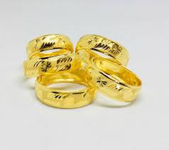 Ayah rozak sesumbar pamer cincin gelang emas segambreng, ayu ting ting bapak gue emang terlalu kaya mp3 duration 3:18 size 7.55 mb. Cincin Belah Rotan Emas 916 Size 9 12 13 14 15 16 17 18 19 20 21 22 25 26 Women S Fashion Jewellery On Carousell