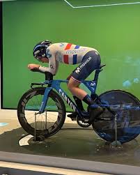 Annemiek had the movistar team as a reference even well before the women's program was set up three years ago. Movistar Team Annemiek Van Vleuten Movistar Team Tt Tests Netherlands April 2021 Facebook