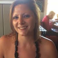 Suzanne Cleveland's Instagram, Twitter & Facebook