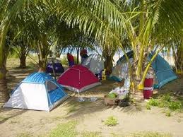 También se denomina así al lugar físico donde se realiza esta actividad. Acampada Wikipedia La Enciclopedia Libre