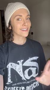 Kasey Bunch's Instagram, Twitter & Facebook