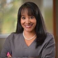 Kellie Henderson's Instagram, Twitter & Facebook