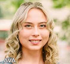 Melissa Seevers's Instagram, Twitter & Facebook