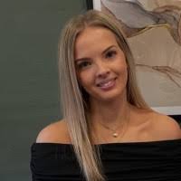 70+ "Julie Wind" profiles