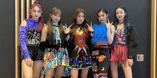 Untuk penggemar bts garis keras, temukan biodata bts lengkap, gambar bts dan video profil bts. Biodata Member Secret Number Umur Agama Tinggi Badan