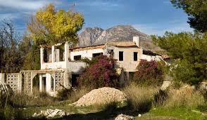 Home sweet home demiş elin yabancısı neden çünkü misafirliğe gittiğinizde kral kalesinde de kalsanız yatağınızı yadırgarsınız şaka şaka. Dunya Uzerindeki Terk Edilmis Unutulan Evler Rooteto