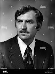 Guy newell hi-res stock photography and images