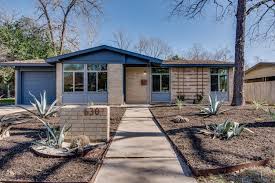 Hgtv magazine takes you on a tour. Meet Peggy Blue A 1950s Tract House Renovation Home
