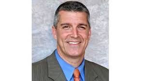 Grandview mayor Steve Dennis announces resignation