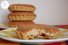 Le Tourment D Amour A La Goyave Le Dessert Emblematique Des Saintes Recette Tourment D Amour Gourmandise Gateaux Et Desserts