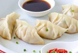 Kalau berkunjung ke cina, jangan khawatir, ada makanan tradisional yang terhidtung halal kok untuk dikonsumsi muslim. 10 Makanan Khas Cina Yang Wajib Dicicipi
