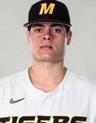 Krista Reese's Instagram, Twitter & Facebook