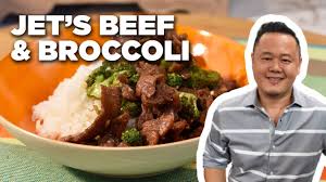 In compagnia dei nonni e della moglie, roberto valbuzzi cucina i piatti tradizionali di casa. Top 10 Recipes From The Kitchen The Kitchen Food Network Youtube