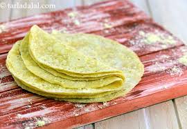 Tangy and tasty guacamole with crispy nachos that. Mexican Vegetarian Recipes 180 Vegetarian Mexican Food Mexican Dishes