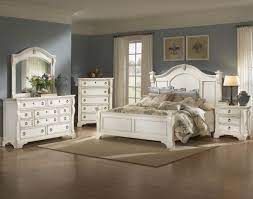Heirloom Post Bed In Distressed White Finish White Bedroom Set Antique White Bedroom Furniture Bedroom Set