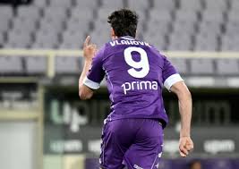 Dušan vlahovic is a serbian professional footballer who plays as a striker for serie a club dusan vlahovic destroying great players dušan vlahović (serbian cyrillic: Vlahovic S Agent In Italy To Discuss With Fiorentina Football Italia