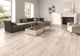 Makeup Artist Porcelanico Imitacion Madera Antideslizante Color Beige Modelo Life Beige Https P Piso Interiores Piso Porcelanato Madera Colores De Piso